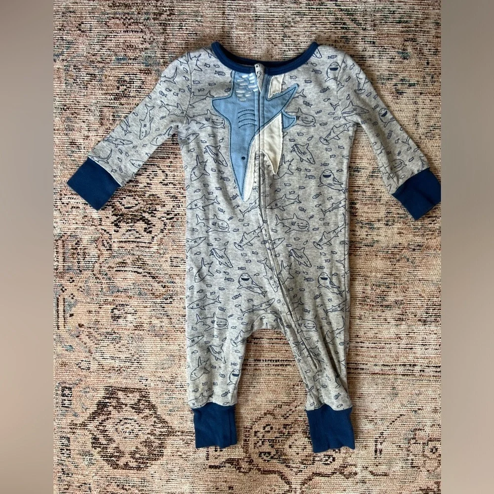🦈Kids headquarters baby boy shark zippered jammies size 9 months